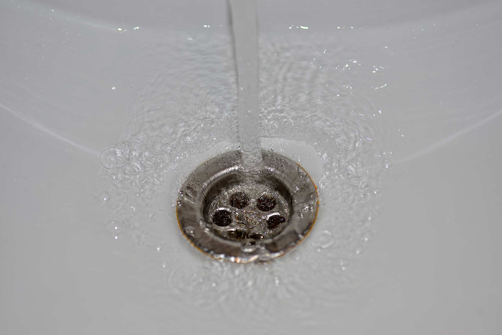 A2B Drains provides services to unblock blocked sinks and drains for properties in Kidlington.